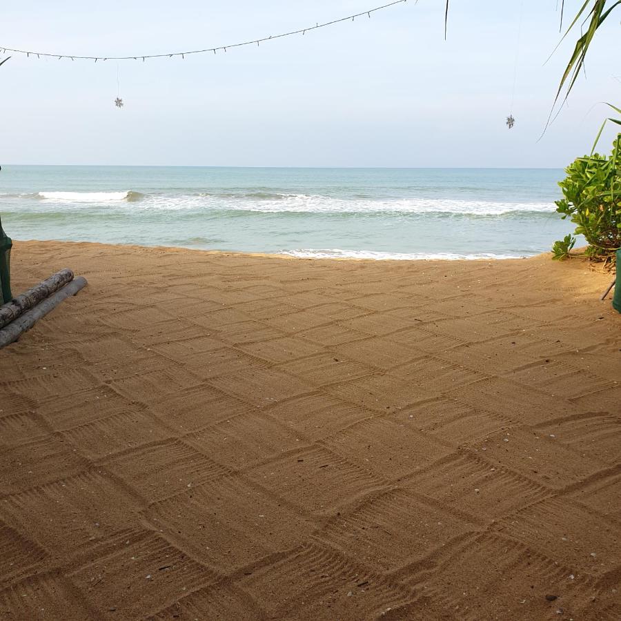 Happy Cocos Beach House Waskaduwa Exterior photo
